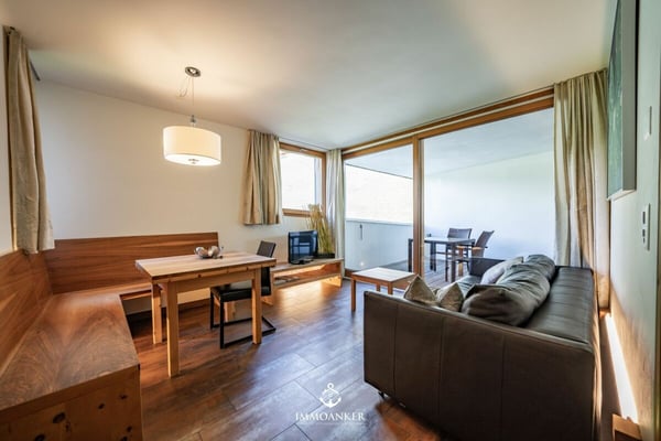 Alpine Wohnqualität trifft stilvolle Ruhe 1