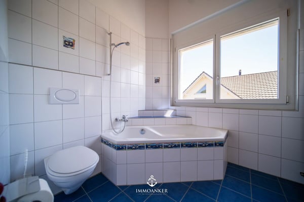 Modernes 10.5-Zimmer-Einfamilienhaus mit Weitsicht, Minergie-Standard und vielseitigem Nutzungspotenzial in Pfungen 10