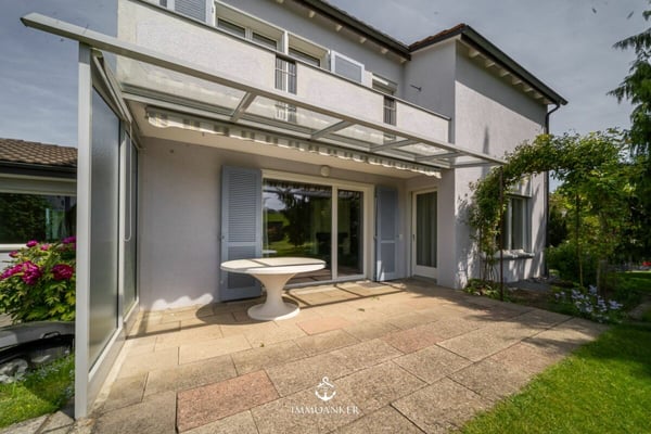 Charmantes 7-Zimmer-Einfamilienhaus mit Garten, Terrasse und Einliegerpotenzial in Uzwil 10