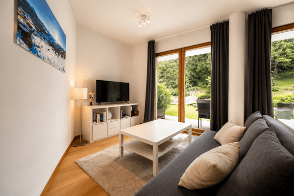 Moderne 2.5-Zimmer-Terrassenwohnung mit 20 m² Terrasse in Laax 7