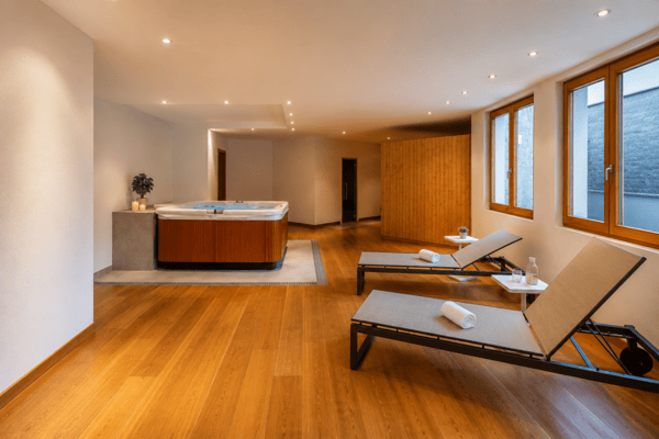 Moderne 2.5-Zimmer-Terrassenwohnung mit 20 m² Terrasse in Laax 13