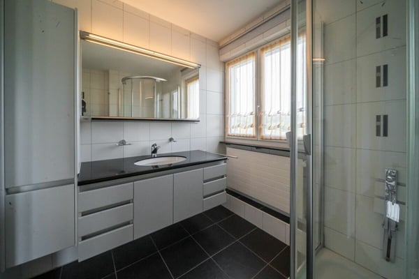 Charmantes 7-Zimmer-Einfamilienhaus mit Garten, Terrasse und Einliegerpotenzial in Uzwil 9
