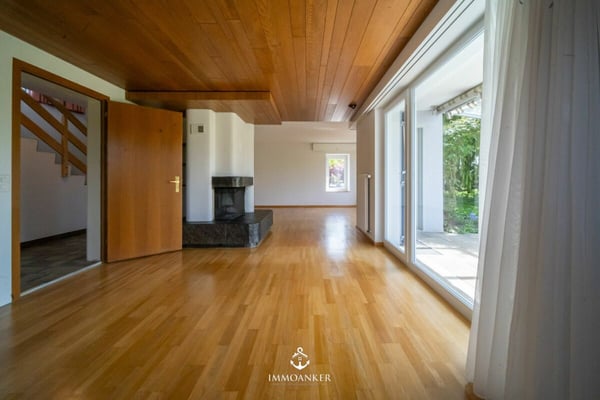 Charmantes 7-Zimmer-Einfamilienhaus mit Garten, Terrasse und Einliegerpotenzial in Uzwil 3
