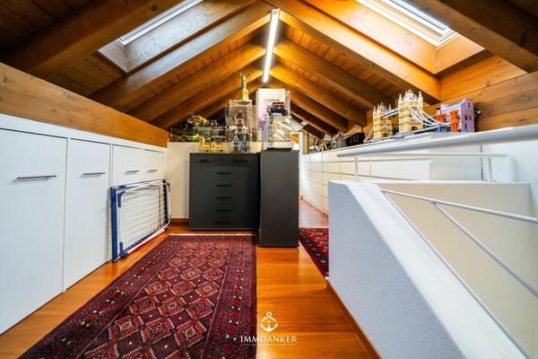 Exklusive 6.5-Zimmer-Dachgeschosswohnung mit Lift direkt in die Wohnung - Seepark Altendorf 8