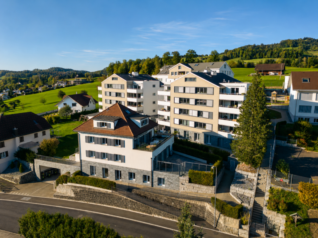 Südhang Traumwohnung mit atemberaubendem Berg- und Terrassen-Panorama