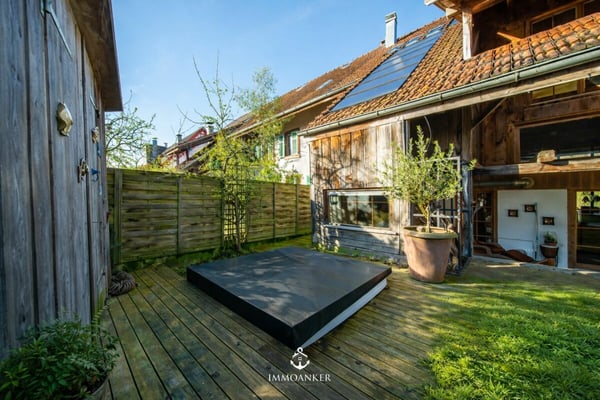 Charmantes 7-Zimmer-Reihenmittelhaus mit 220 m² Wohnfläche in Rickenbach ZH 12