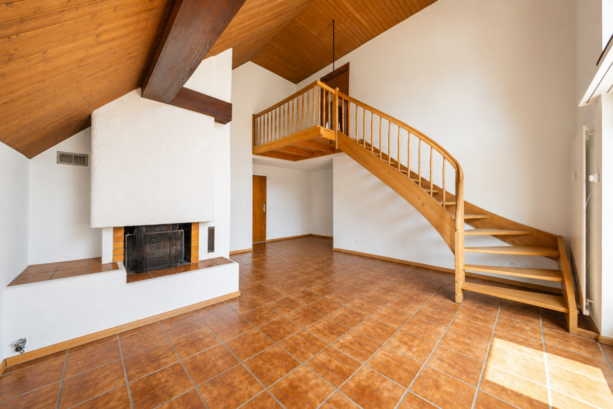 Charmante 4.5-Zimmer-Wohnung mit Cheminée & hohen Decken - Mit individuellem Modernisierungsprojekt
