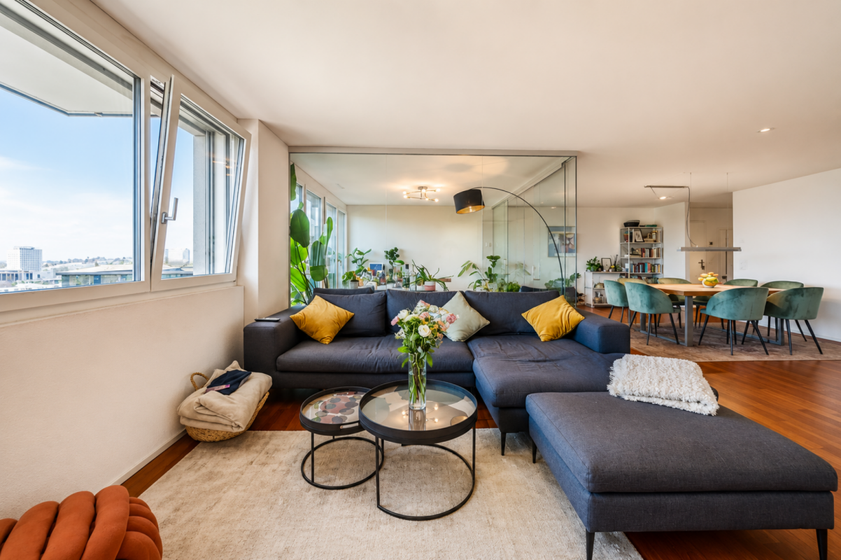 Exklusive 4.5-Zimmer-Eigentumswohnung mit Weitblick, Terrasse und Minergie-Standard in Dübendorf