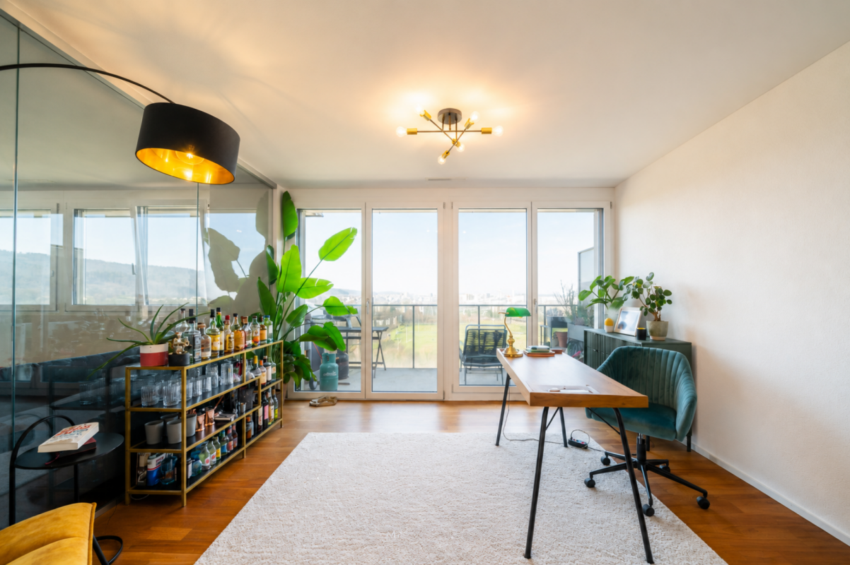 Exklusive 4.5-Zimmer-Eigentumswohnung mit Weitblick, Terrasse und Minergie-Standard in Dübendorf