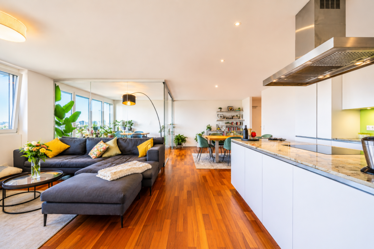 Exklusive 4.5-Zimmer-Eigentumswohnung mit Weitblick, Terrasse und Minergie-Standard in Dübendorf