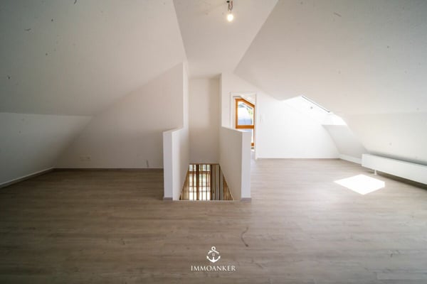 Frisch saniertes 6.5-Zimmer-Einfamilienhaus mit Südhanglage und Weitsicht in Füllinsdorf 5