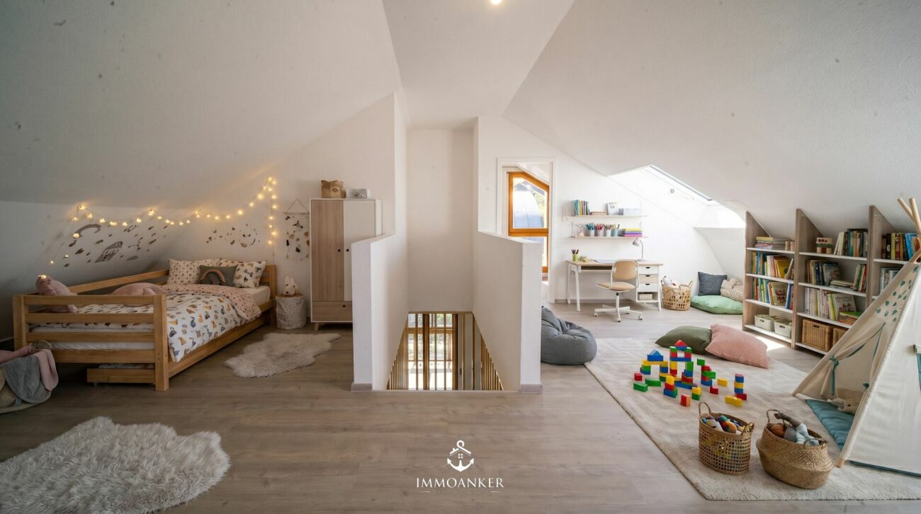Frisch saniertes 6.5-Zimmer-Einfamilienhaus mit Südhanglage und Weitsicht in Füllinsdorf