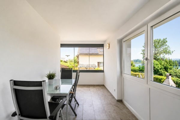 Luxuriöses Wohnen direkt am Rhein - exklusives 6.5-Zimmer-Einfamilienhaus mit traumhafter Aussicht 19
