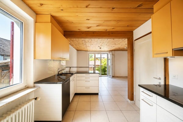 Ein Zuhause am Rhein mit Naturpool und Ausbaupotenzial - exklusives 8.5-Zimmer-Einfamilienhaus 7