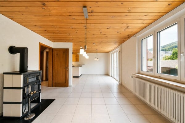 Ein Zuhause am Rhein mit Naturpool und Ausbaupotenzial - exklusives 8.5-Zimmer-Einfamilienhaus 9