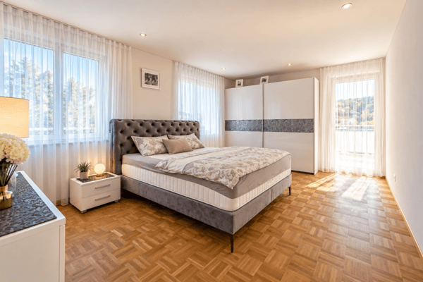 Über den Dächern von Herisau - exklusive 5.5-Zimmer-Attikawohnung mit zwei Terrassen und privatem Liftzugang 10