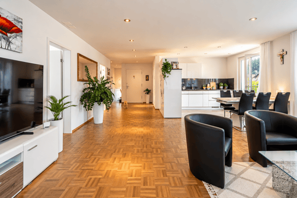 Über den Dächern von Herisau - exklusive 5.5-Zimmer-Attikawohnung mit zwei Terrassen und privatem Liftzugang 8