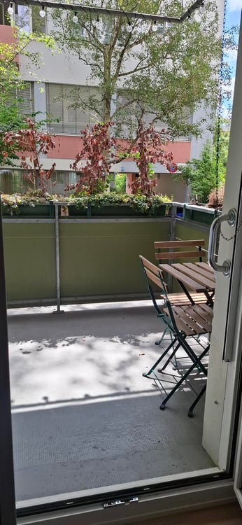 Charmante, möblierte 2-Zimmer-Wohnung mit Balkon 4