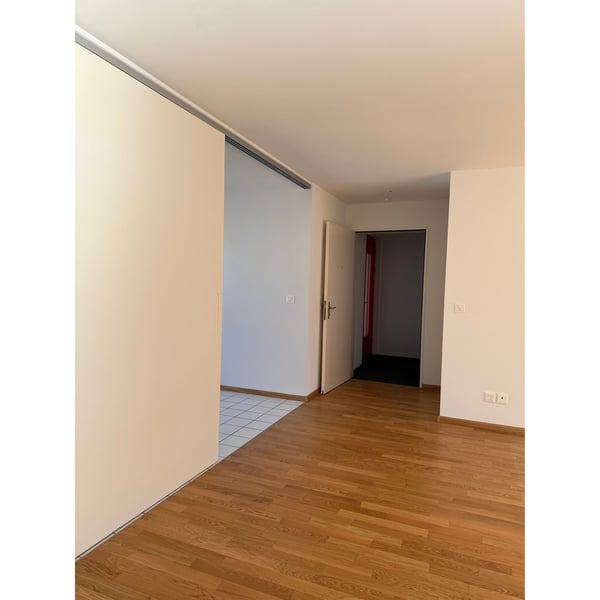 Helle Wohnung in lebhafter Umgebung 8