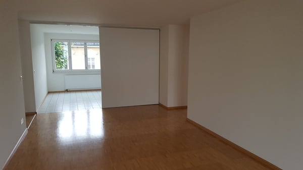 Helle Wohnung in lebhafter Umgebung 4