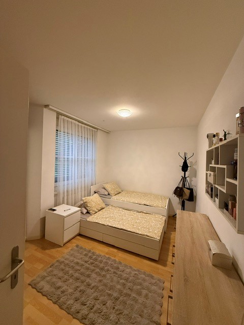 Kinderfreundliche 3.5-Zimmer-Wohnung mit Balkon im Gundeldingen 4
