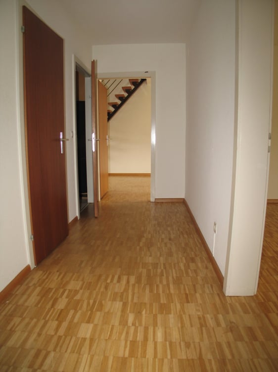 Charmante 3-Zimmer-Dachwohnung mit Galerie im Zentrum von Riehen 3