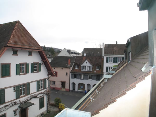 Charmante 3-Zimmer-Dachwohnung mit Galerie im Zentrum von Riehen 11