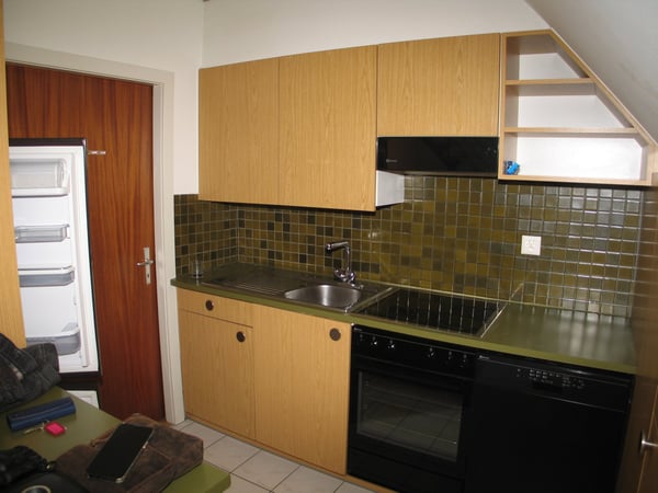 Charmante 3-Zimmer-Dachwohnung mit Galerie im Zentrum von Riehen 5