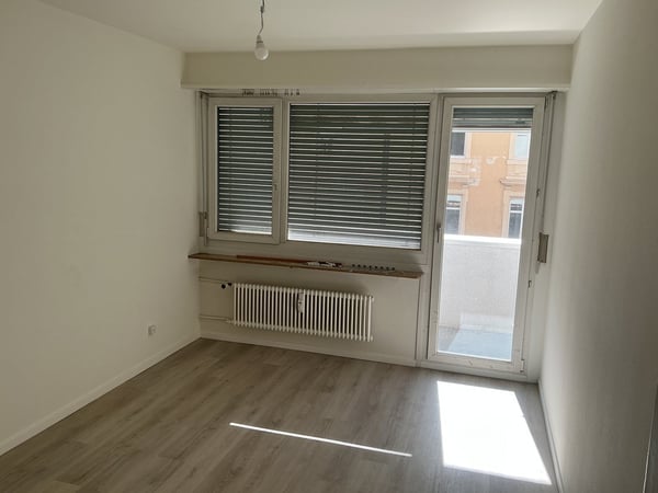 Helle 2-Zimmer-Wohnung mit Balkon in Basel – frisch renoviert! 3
