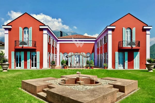 Herrschaftliche Villa in Bellinzona mit Aussicht ins Grüne zu verkaufen 1