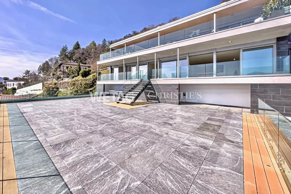 Prestigeträchtige Wohnung mit spektakulärem Blick auf den Luganersee in Vernate zu verkaufen 10