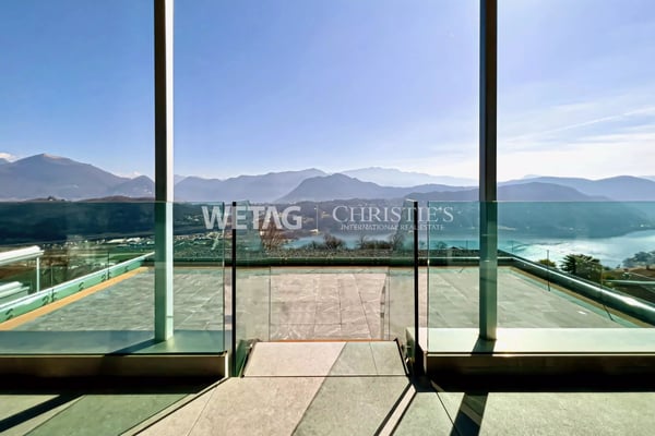 Prestigeträchtige Wohnung mit spektakulärem Blick auf den Luganersee in Vernate zu verkaufen 11