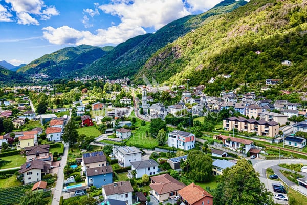 Schönes Bauland in Tegna zu verkaufen mit hervorragendem offenem Blick in Richtung Lago Maggiore 10