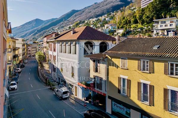 Historisches Patrizierhaus mit Innenhof zu verkaufen in Brissago 13