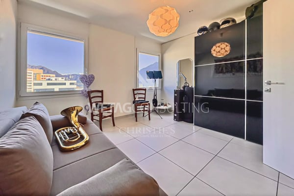 Moderne Penthouse-Wohnung mit Seesicht in zentraler Lage in Locarno zu verkaufen 11