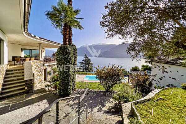 Brissago: Luxus-Villa mit atemberaubendem Seeblick an exklusiver Lage zu verkaufen 12