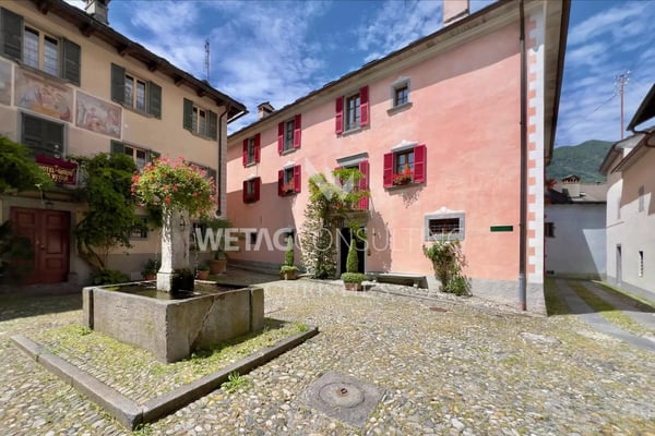 Lago Maggiore: Eindrucksvolle historische Villa in Golino zu verkaufen 2
