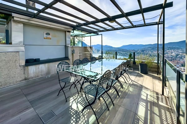 Lugano-Aldesago: modernes Penthouse mit herrlichem Seeblick, Dachterrasse zu verkaufen, auch als Zweitwohnsitz möglich 12