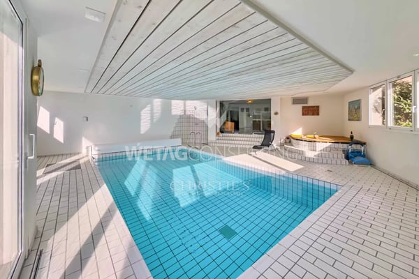 Lugano-Curio: elegante Villa mit Innenpool, unabhängiger Gäste-Dépendance & Möglichkeit eines Zweitwohnsitz zu verkaufen 6