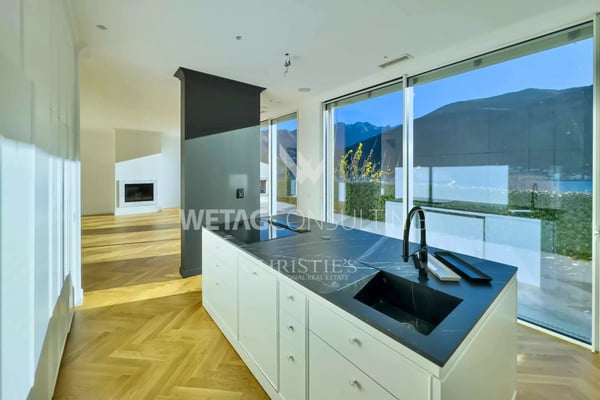 Lugano-Vico Morcote: Moderne Villa mit spektakulärem Blick auf den Luganersee  zu verkaufen 3