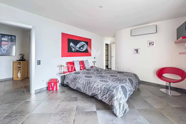 Lugano-Vacallo: Moderne Villa zu verkaufen, auch als Zweitwohnsitz möglich 5