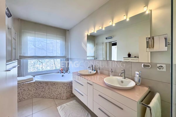 Lugano-Figino: Elegante Villa mit traumhafter Aussicht auf den Luganersee & Indoor-Pool zu verkaufen 10