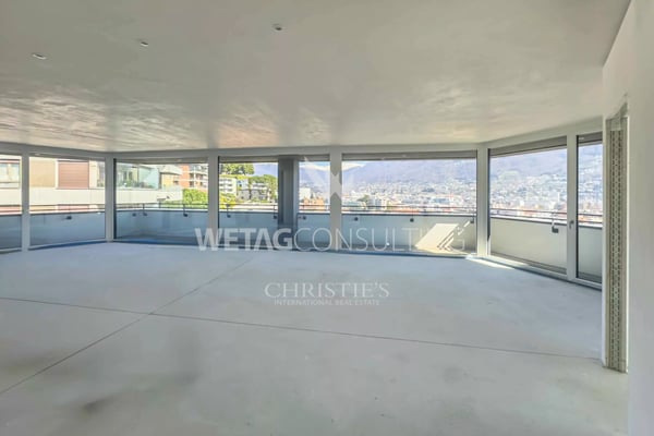 In Lugano steht ein modernes, im Rohbau befindliches Penthouse mit Blick über die Stadt & den See zum Verkauf 8