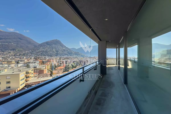 In Lugano steht ein modernes, im Rohbau befindliches Penthouse mit Blick über die Stadt & den See zum Verkauf 6