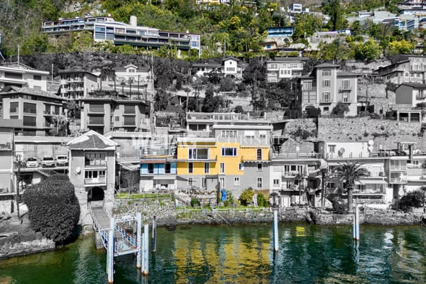 Porto Ronco: Renovationsbedürftige Liegenschaft mit atemberaubender Seesicht & direktem Zugang zum Lago Maggiore 12