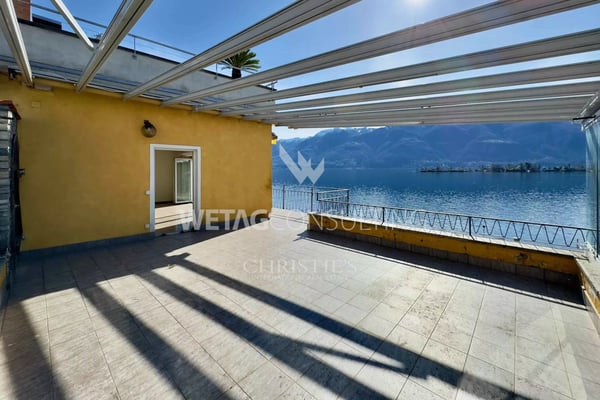 Porto Ronco: Renovationsbedürftige Liegenschaft mit atemberaubender Seesicht & direktem Zugang zum Lago Maggiore 5
