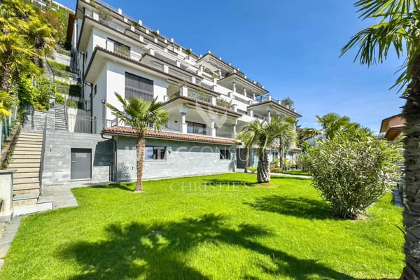 Brissago: Elegante Wohnung mit Terrasse & Seeblick in zentraler Lage zu verkaufen 11