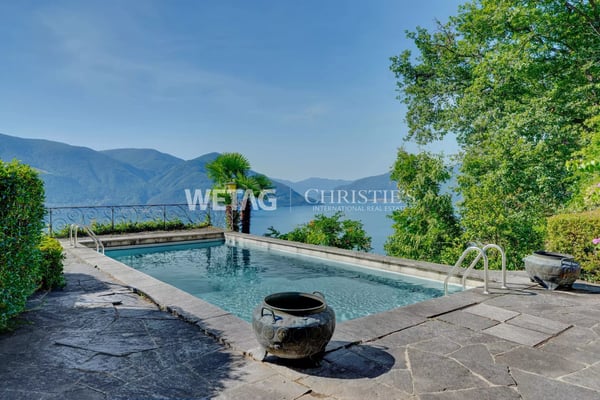 Zu renovierende mediterrane Villa an Toplage mit 180 Seeblick in Ronco sopra Ascona zu verkaufen 3