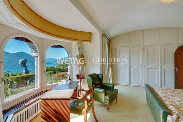 Zu renovierende mediterrane Villa an Toplage mit 180 Seeblick in Ronco sopra Ascona zu verkaufen 11