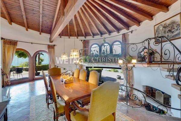 Zu renovierende mediterrane Villa an Toplage mit 180 Seeblick in Ronco sopra Ascona zu verkaufen 5